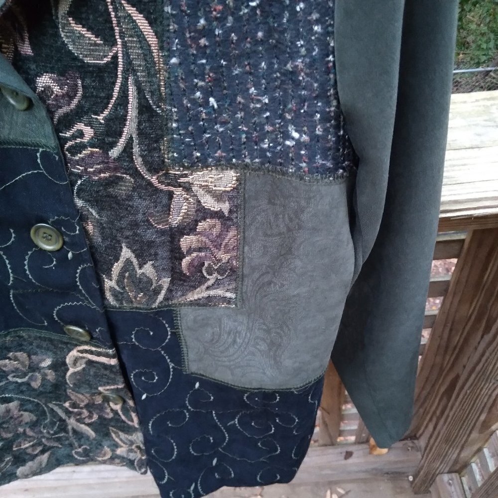 Green Velvety Soft Lightweight Multi Textured Artistic Patchwork Jacket  Sz PL - Picture 8 of 9